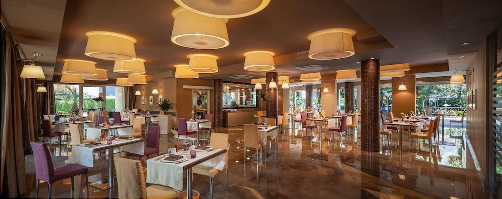 Hotel Kristal Palace - TonelliHotels Riva del Garda Esterno foto