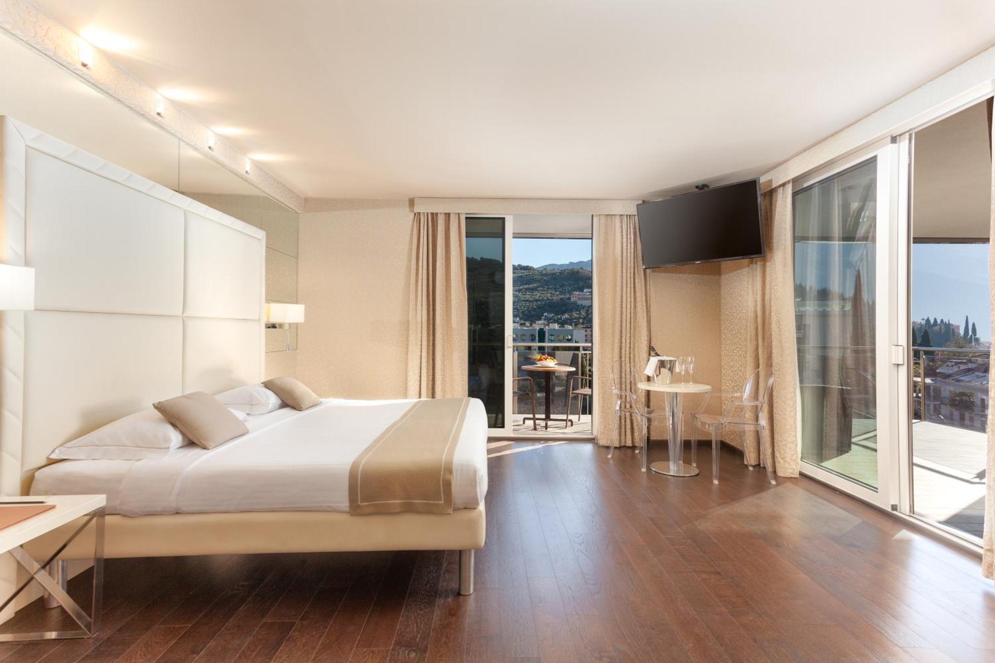 Hotel Kristal Palace - TonelliHotels Riva del Garda Camera foto