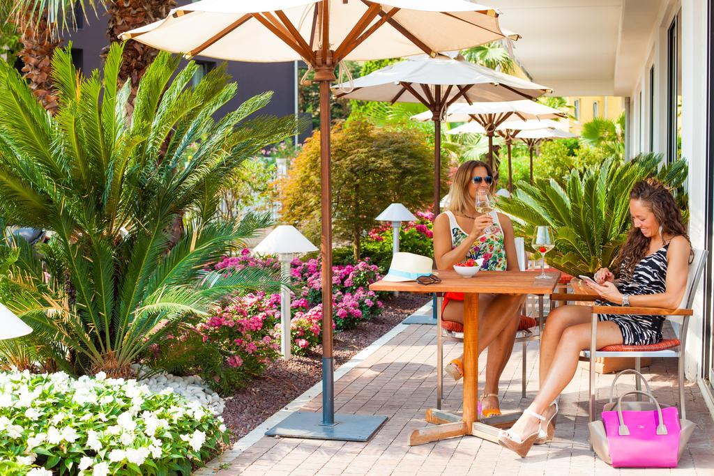 Hotel Kristal Palace - TonelliHotels Riva del Garda Esterno foto