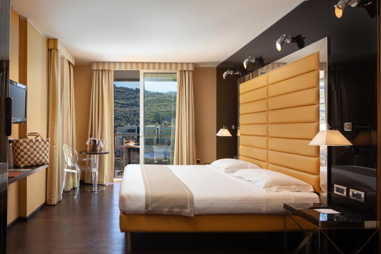 Hotel Kristal Palace - TonelliHotels Riva del Garda Esterno foto