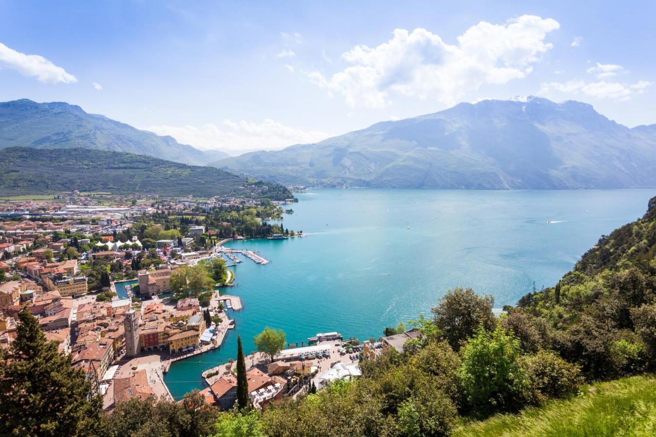 Hotel Kristal Palace - TonelliHotels Riva del Garda Esterno foto